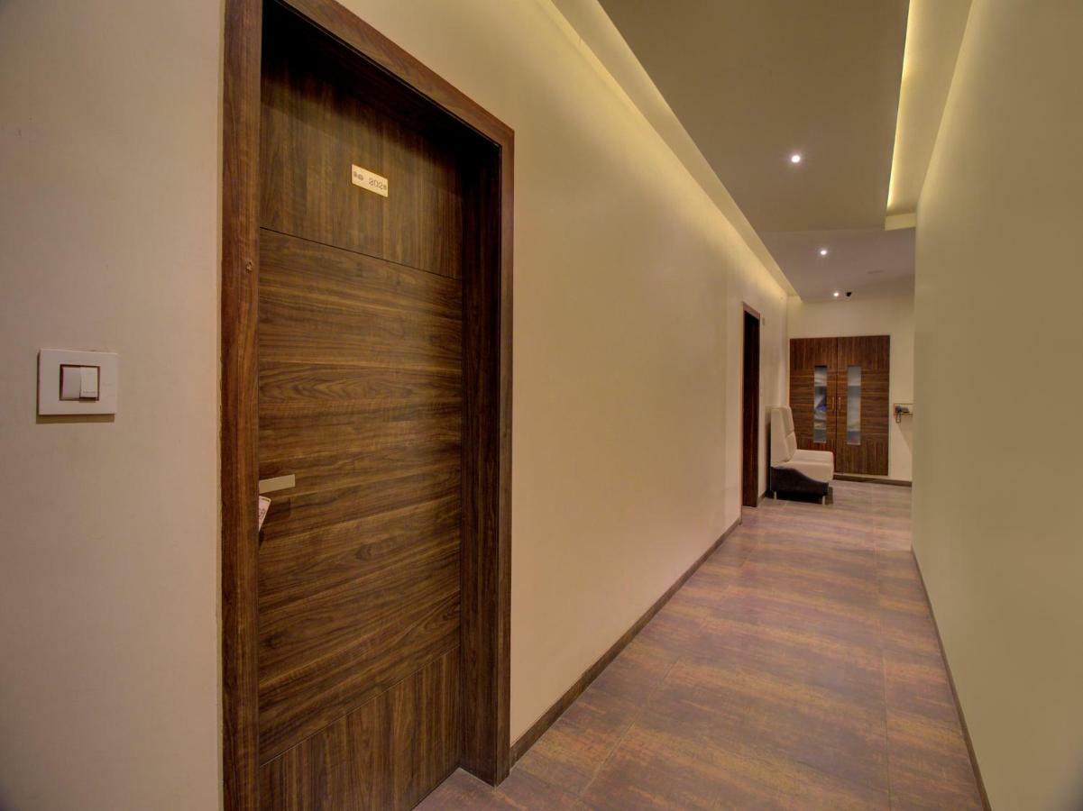 Oyo 35844 Hotel Lotus Residency Sāngli Εξωτερικό φωτογραφία